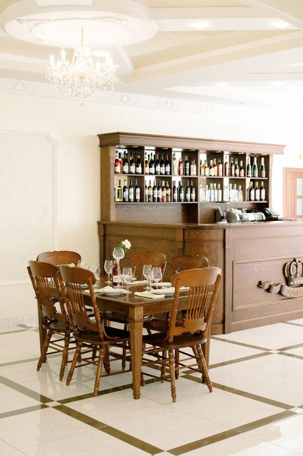 Hotel Korona Kolybayevka Екстериор снимка